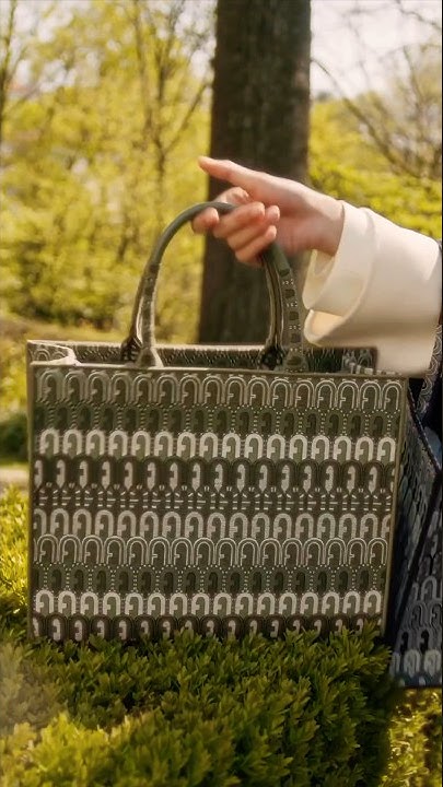 Самый стильный шоппер этой осени #мода - YouTube