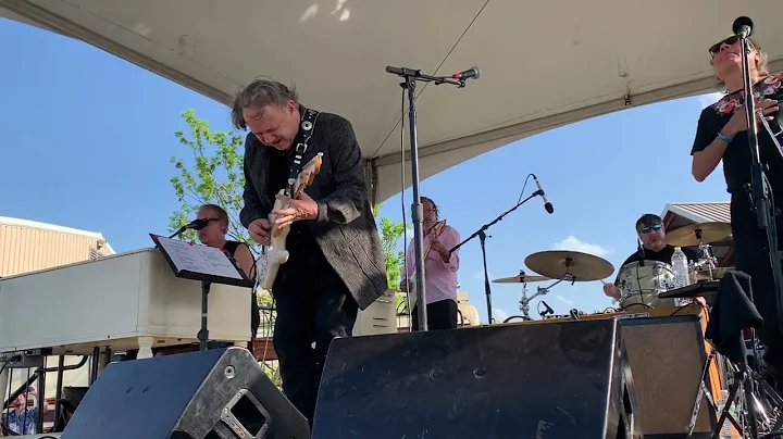 Jimmie Vaughan and the Tilt-A-Whirl Band - Texas F...