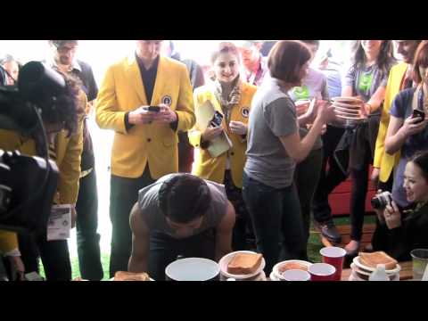 Kobayashi eats 13 grilled cheeses in a minute at SXSW!