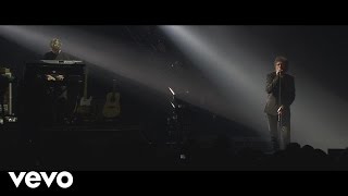 Video thumbnail of "Confessions d'un Never Been (VIXI Tour XVII au Palais des Sports 2015)"