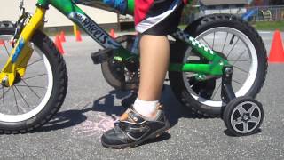 Instructor Tips: Where a Child's Feet Should be with Training Wheels Still On (Level 1)