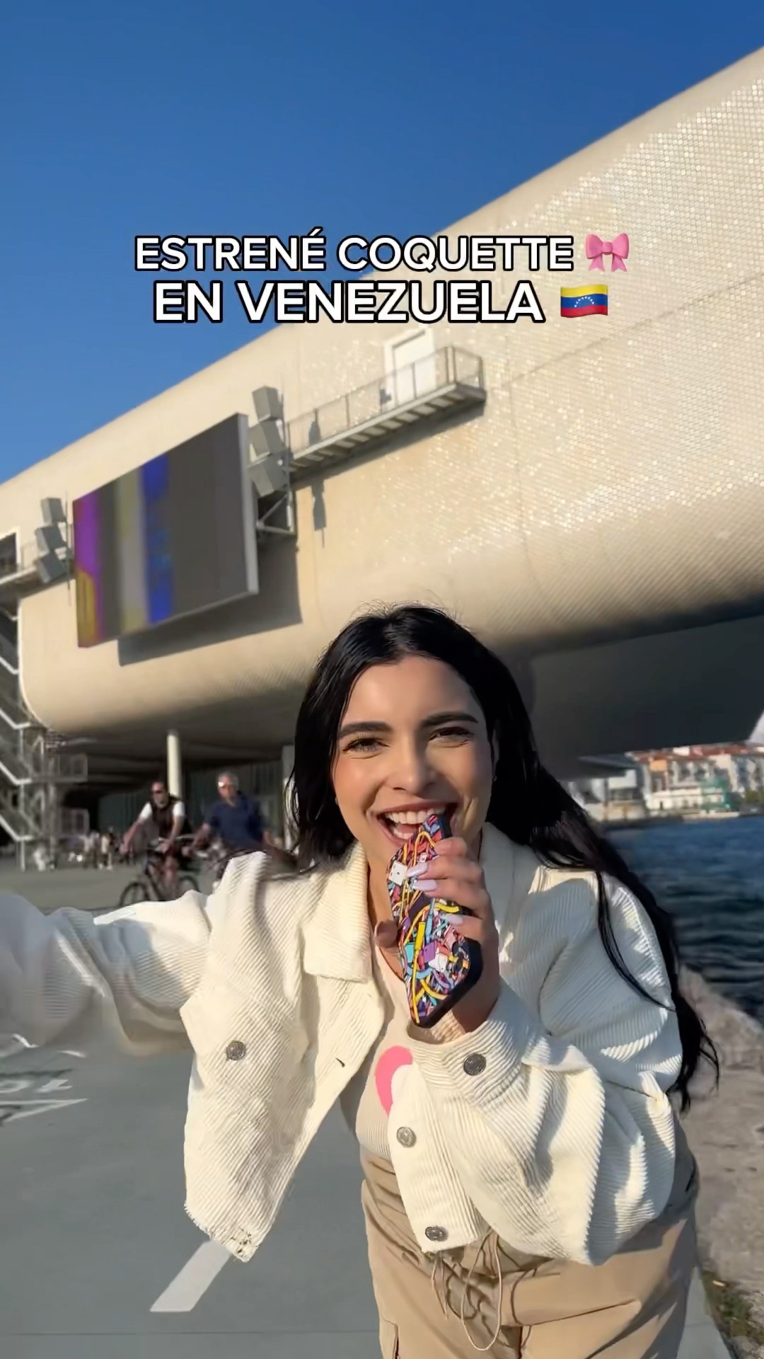 Una NUEVA CANCIÓN por cada PAÍS que visito ? desde dónde esperas MI MOMENTO VA A LLEGAR?