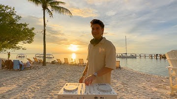 Rüfüs Du Sol Sunset Mix on the Beach