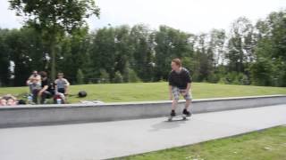 Chris van Dijk - Crooked grind at upper ledges and height gap, Skateplaza Vaanweide Zuiderpark,...