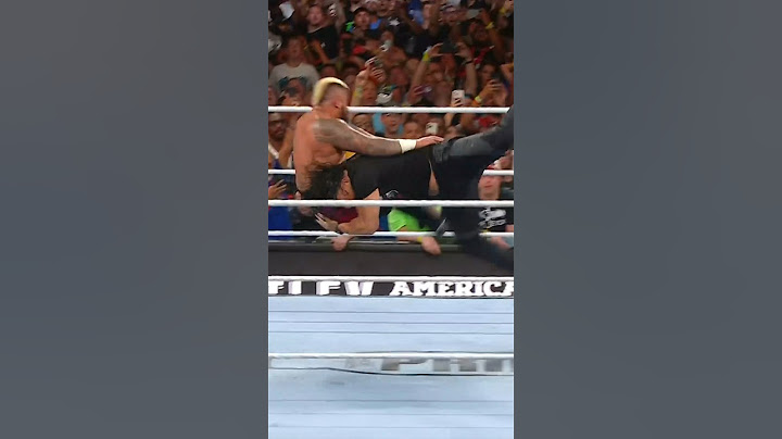 Roman Reigns spears the “Tribal Chief” #summerslam