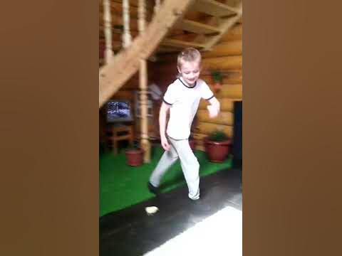 цыпленок ищет мамку - YouTube