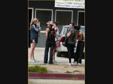 Vanessa Hudgens,bff Ashley Tisdale and Brittany sn...