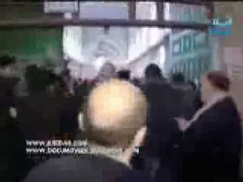 ضرب وزير الخارجية المصري أحمد ماهر وطرده من المسجد الأقصى