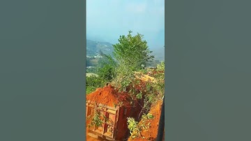 Hillside loading process- Good tools and machinery make work easy
