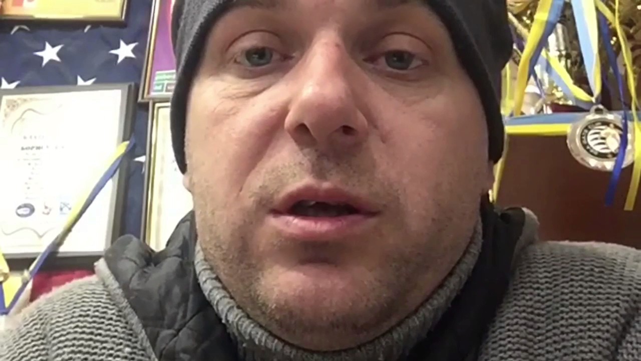 Демонтаж рекламной вывески - YouTube