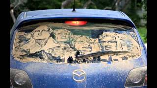 Oha Diyorum Dedirten Arabaya Beni Yıka Yazmayıp Sanat Yapan Sanatçı