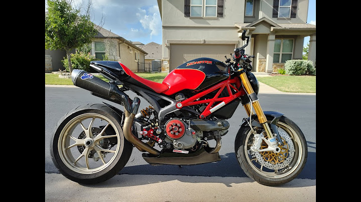 2009 Ducati Monster 1100S Walkaround, Startup, and Idle