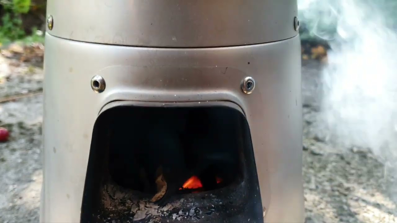 Quechua MH500 wood stove from decathlon - YouTube