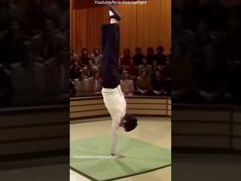 Bruce Lee’s One Arm Handstand Push Ups Are Unreal 🤯