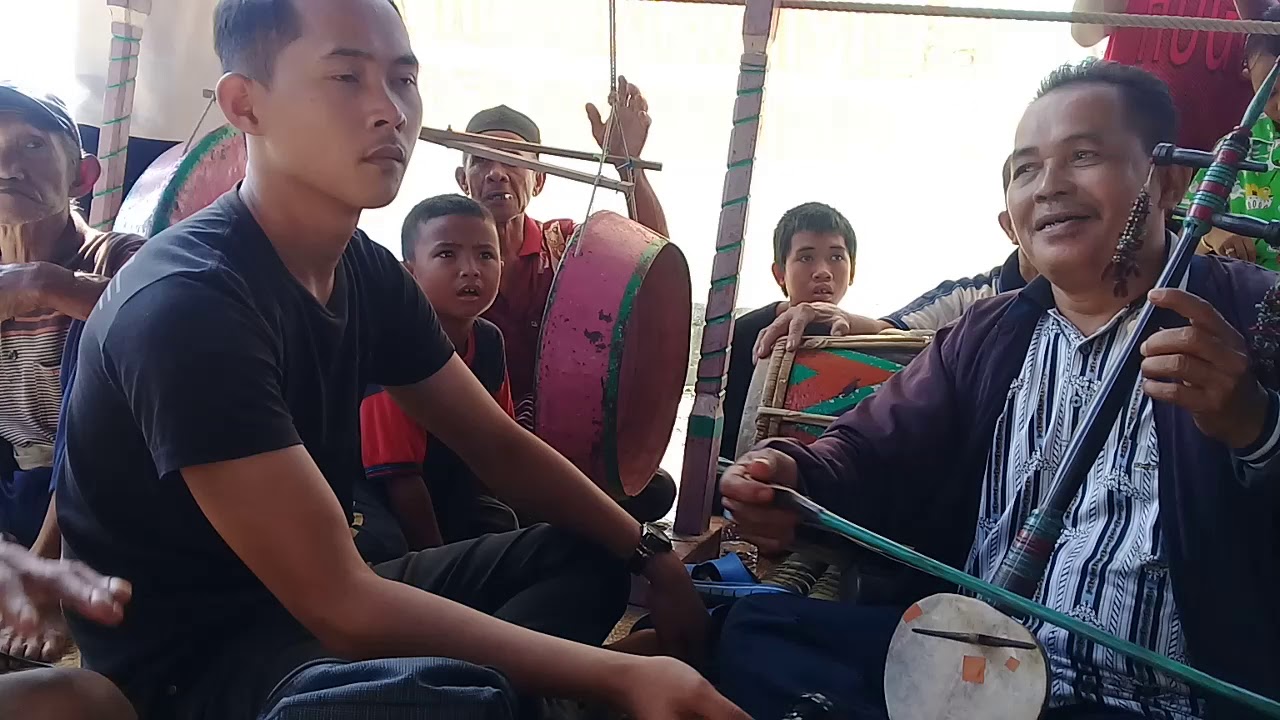Rabab/rebab Dayak Bakumpai