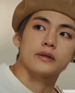 KIM TAEHYUNG CRYING, TOUR IN PARIS 😭😭💜