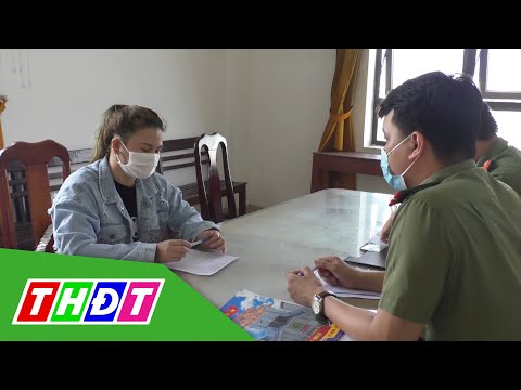 Video Cô gái ở Đà Nẵng livestream xúc phạm CSGT bị phạt 12,5... - youtube