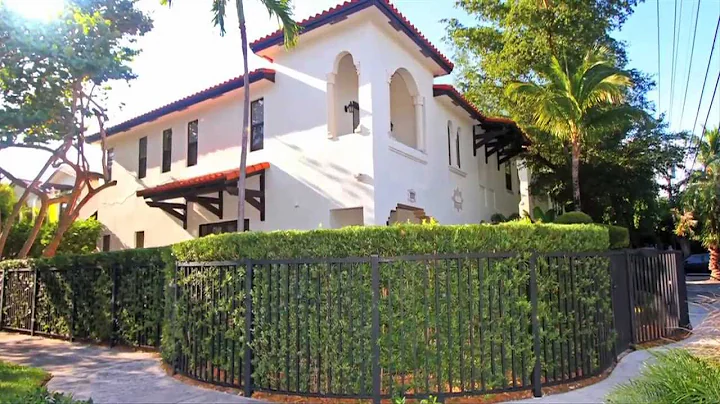 Jill Penman Presents 3098 Blaine Street