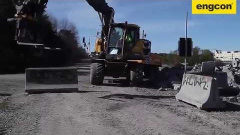 engcon Tiltrotator & Pallet Fork