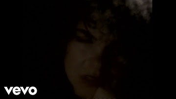 Rosanne Cash - Runaway Train (Video)