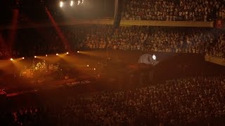 Video thumbnail of "「シャンデリア・ワルツ」from UNISON SQUARE GARDEN LIVE SPECIAL "fun time 724" at Nippon Budokan 2015.7.24"