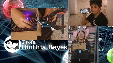 Robot construido por niños y controlado con un celular