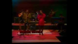 Smoke Gets In Your Eyes - Maryono & Nunung Wardiman