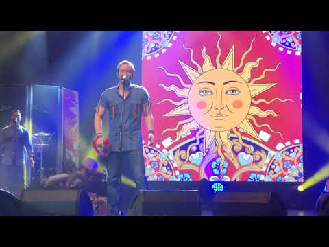 При лужку. Группа