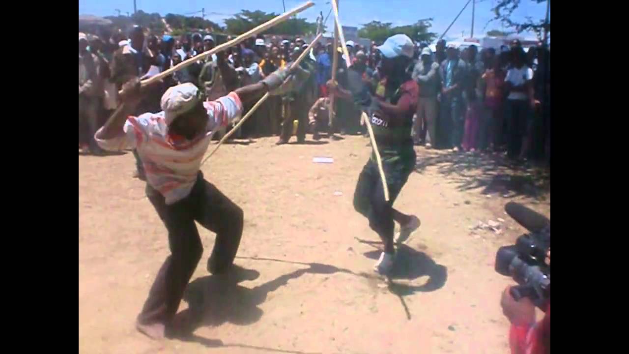 xhosa-walking-fighting-sticks-izinduku-amabhunguza – RENATURED