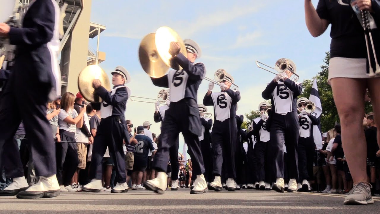 Penn State football arrives for matchup against Ohio State: video