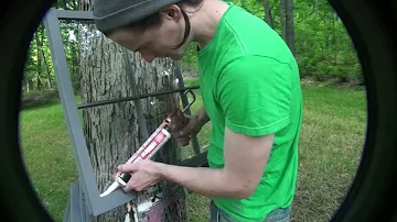 Can I use caulk instead of putty?