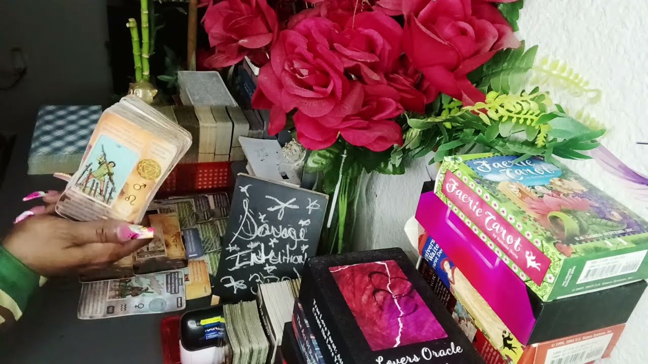 Хочет любить тебя ЧАСТНО🤨 Подрывать связи с Яллами ради их фальшивого имиджа — это безумие...