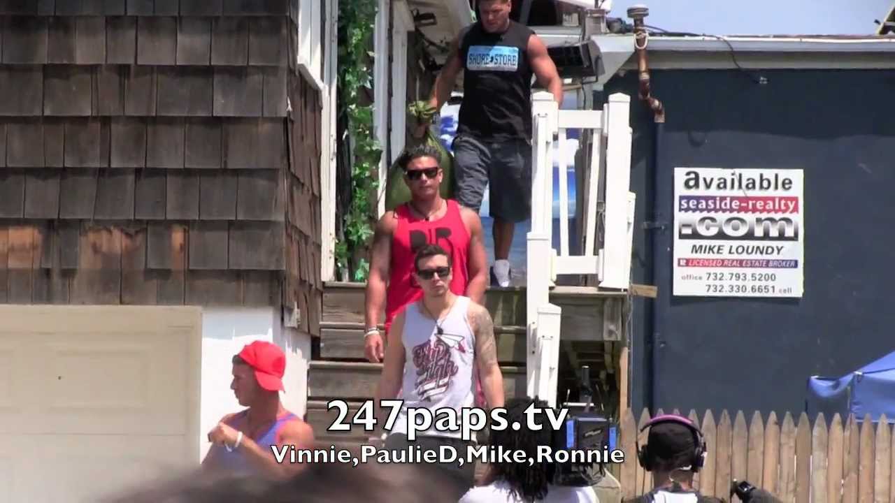 Vinnie , Pauly D , Mike the Situation, Ronnie at The Jersey Shore filming