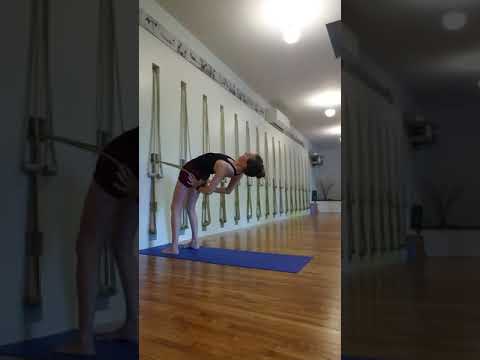 Urdhva Dhanurasana drop-backs