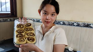Super Soft Tangzhong Cinnamon Rolls Recipe
This time, were making these super soft, yummy, and fluffy cinnamon rolls! Classic and decadent, this is an easy recipe thats always a crowd favorite. Watch the video for more!
feature @SeraphineLisheChannel
#cinnamonrolls #bread #tangzhong
References
Tangzhong and Yudane https://youtu.be/a2Bhe16kvCI
Donuts with Tangzhong https://youtu.be/qLfkJvji7FU
The Role of Fats in Bread Making | Butter, Olive Oil, Shortening https://youtu.be/hUKMgsUGKoU
Glass Pan 28x18x4.5 cm
Ingredients
Tangzhong
Bread Flour 15 g
Water 75 g
Main Dough
All of the tangzhong
Bread Flour 265 g
Milk Powder (Full Cream) 25 g
Caster Sugar 40 g
Salt 1/2 tsp
Instant Yeast 1 tsp
Egg Yolk 20 g
Water 90 g
Butter 25 g
Filling
Brown Sugar 80 g
Cinnamon Powder 2 tbsp
Butter 40 g
A pinch of salt Super Soft Tangzhong Cinnamon Rolls Recipe