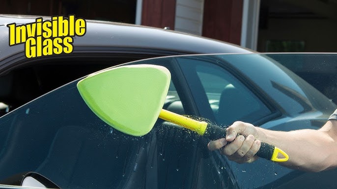 How to Clean the INSIDE of a Windshield the Easy Way – No Streaks –  Practical Mechanic