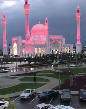 Masjid di Rusia berganti warnanya dalam 15 detik sekali subhanallah