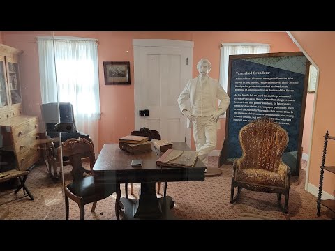 Hannibal Mark Twain's Choldhood City  /  Город детства Марка Твена