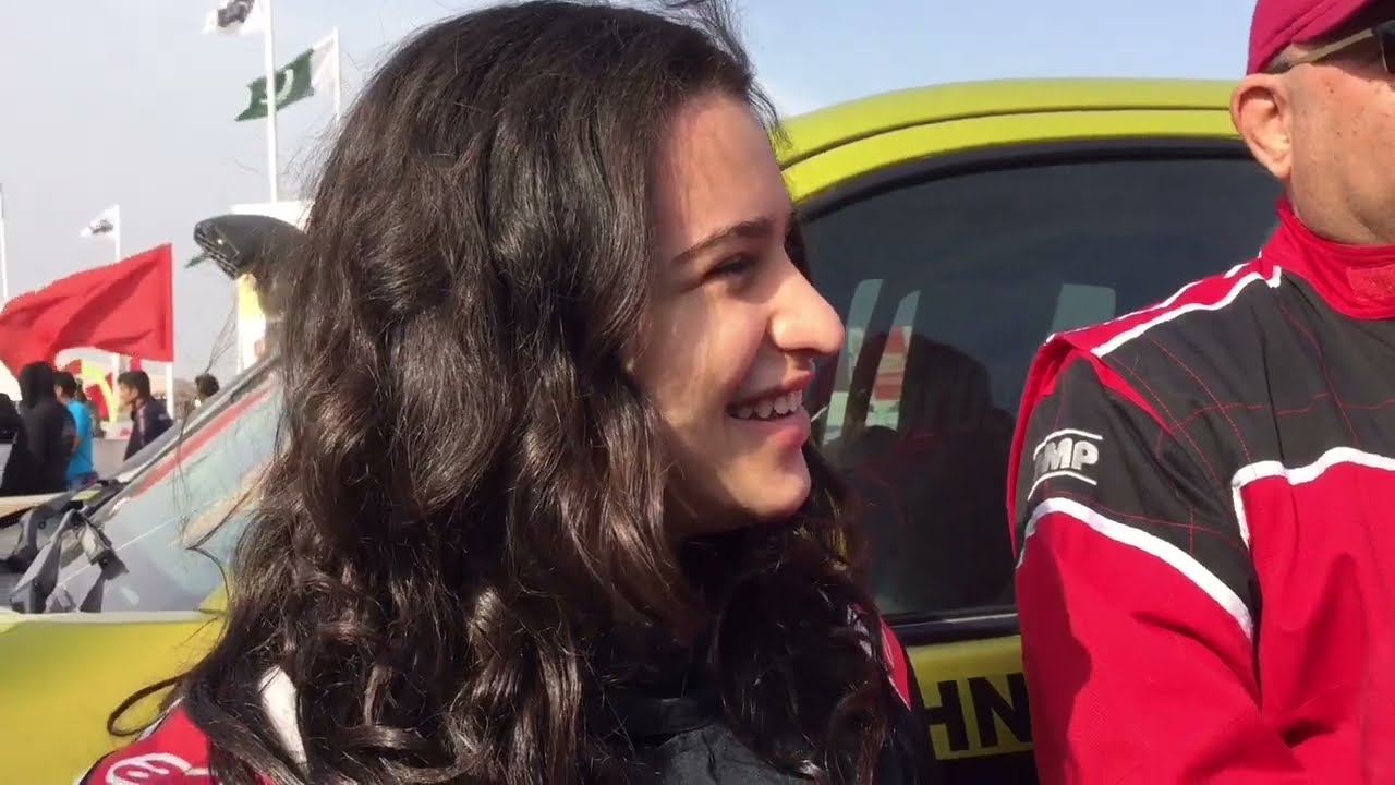 Pakistan international Cholistan Jeep Rally 2024 | Girl Jeep Ricer Off ...