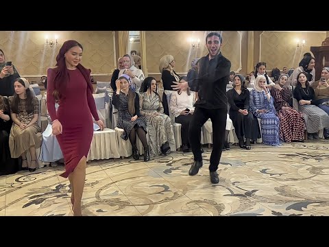 Чеченка Танцует Лезгинку 2022 Ловзар