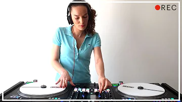 DJ Lady Style - Retro Gaming Medley