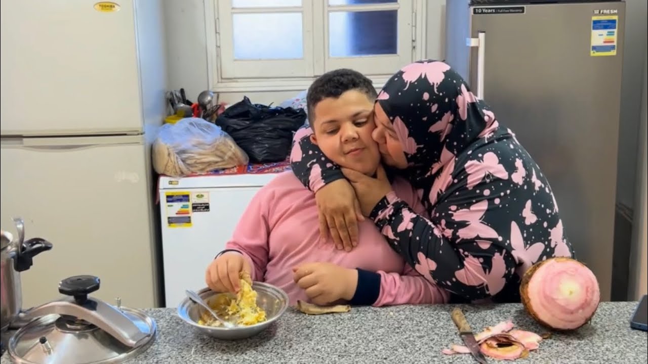 ام جني دموعك غاليه عليه قلبي وجعني علي ريان طريقه عمل القلقاس علي طريقتي👌👌👌👌