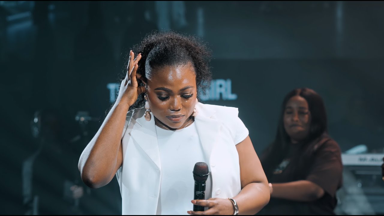 Bibi Bello | GRATITUDE | Live Recording (Official Video)