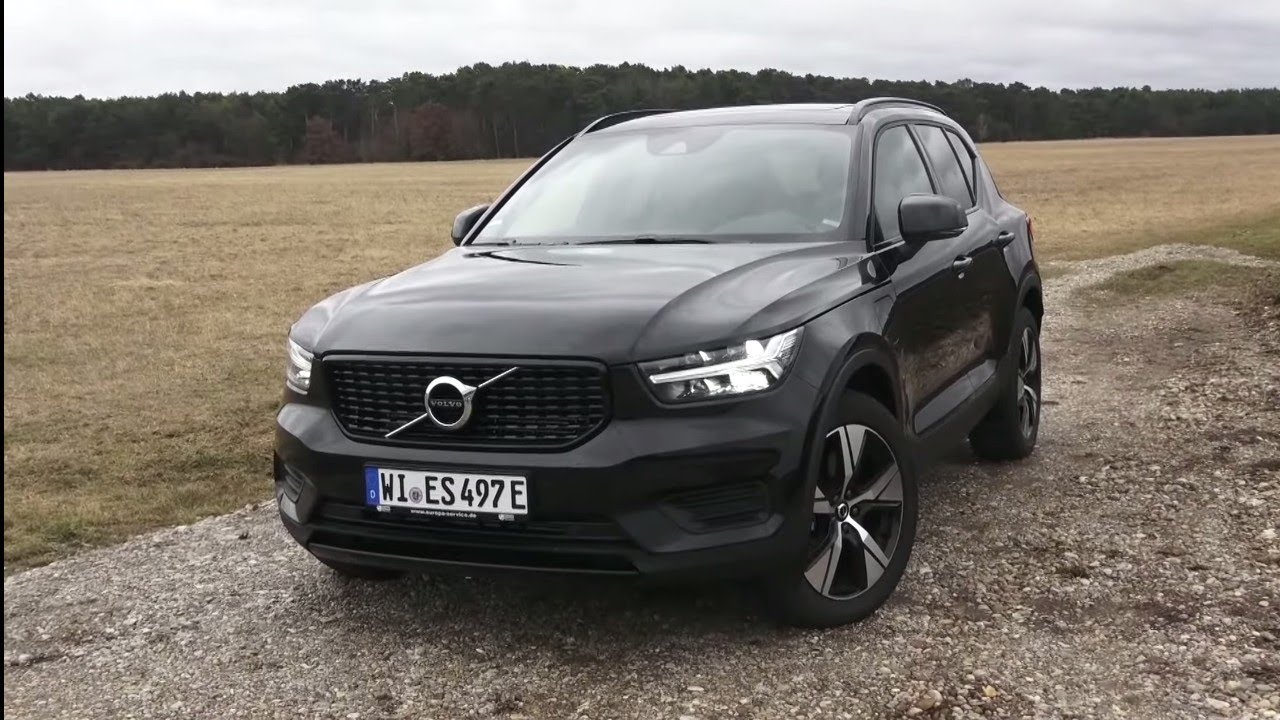 2021 Volvo XC40 REVIEW on AUTOBAHN [NO SPEED LIMIT] & TOP SPEED TEST