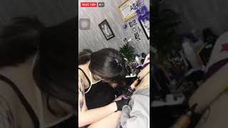 Cô chủ lớn xinh đẹp xăm vùng kín gần chủ nhỏ