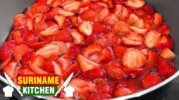 Canadese Gestoofde Aardbeien Gemaakt | Canadian Stewed Strawberries Made