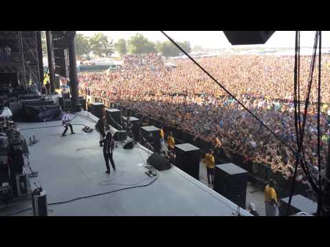 Arctic Monkeys "R U Mine" Live at Bonnaroo 2014 HD
