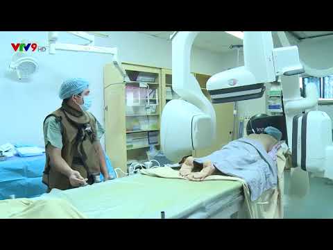Video BƠM XI MĂNG SINH HỌC ĐIỀU TRỊ GÃY LÚN CỘT SỐNG - YouTube