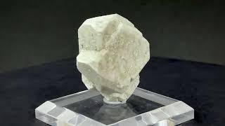 Orthoclase (Carlsbad twin) from Zarzalejo, Madrid, Spain