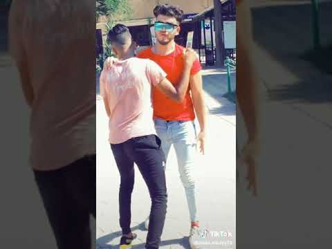 انا سيدك وسيد ابوك وكعبي عالي علي الي خلفوك